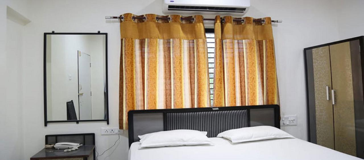 Anand Mahal Hotel Nagpur Extérieur photo